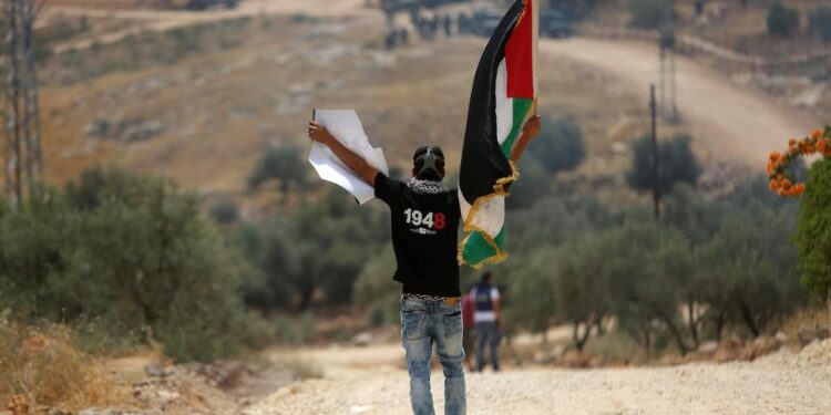 حماس: المقاومة هي السبيل الوحيد لانتزاع الحقوق وتحرير الأرض والقداسة