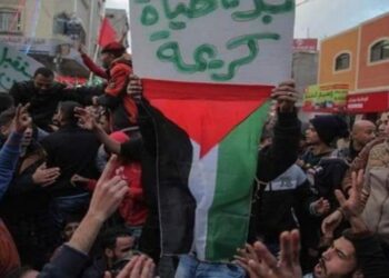 امن السلطة يعتقل أكثر من 15 شابًّا من نشطاء حراك “بدنا نعيش “في الخليل 