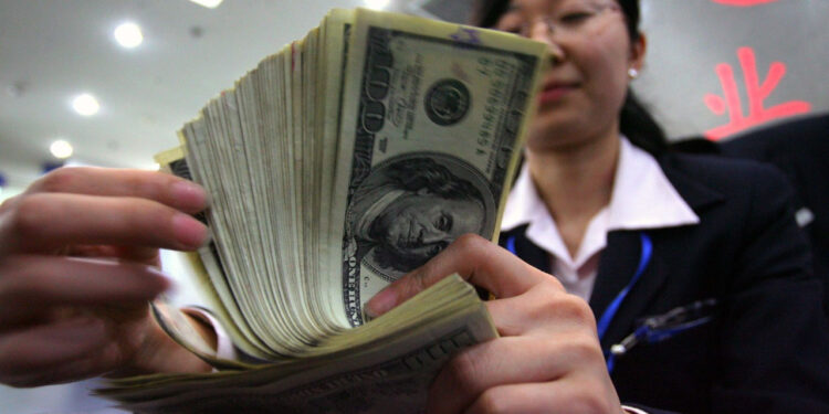 Dollar at 20-year highs against Yen