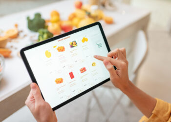 This Grocery Delivery Service Is Being Sued After 450+ Customer Illnesses