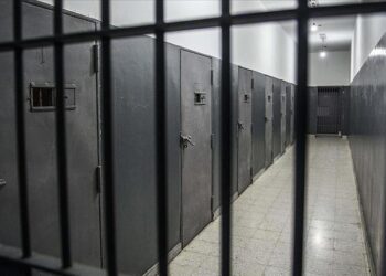 Sources: Palestinian inmate diagnosed with lung tumor