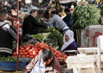 إجراءات حكومية جديدة تعمل على الحد من تأثير الغلاء في قطاع غزة