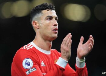 رونالدو يهدد إدارة اليونايتد …