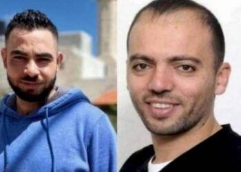 75 Palestinian inmates go on hunger strike to support two striking prisoners