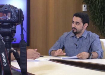 من هو الإعلامي الكويتي الراحل عبدالله عاجل العنزي؟