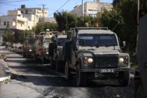 Tens injured, six arrested after IOF storms villages in Jerusalem