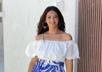 دنيا سمير غانم بالفيديو: أحاول استكمال مشوار والدي في المسرح