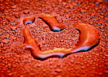 ما هو "الحب المائع" الذي أصبح شائعا بين الناس؟