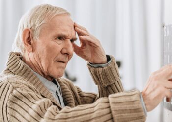 تطوير جهاز استشعار يحدد علامات الزهايمر قبل ظهور الأعراض