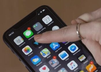 تحديث جديد من Apple يحل معظم مشاكل مستخدمي iPhone