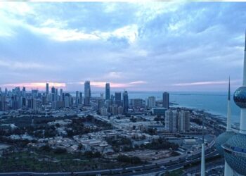 الكويت.. ضبط عدد من الشباب تورطوا بمشاجرة في مجمع في محافظة الأحمدي