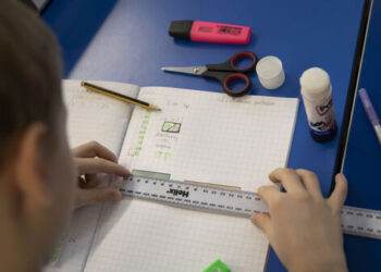 Back-to-school increases parents' pressure 