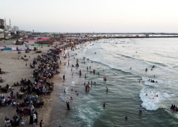 Gaza coast becomes main recreational outlet this summer 12 The Gaza coast becomes the main recreational outlet this summer after the cleanup of the sewage