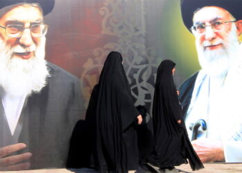 مقتل ضابط إيراني جراء تطبيق قانون فرض الحجاب