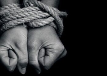 مصرية تختطف عشيقها وتصوره بوضع مخل وتطلب فدية من شقيقه