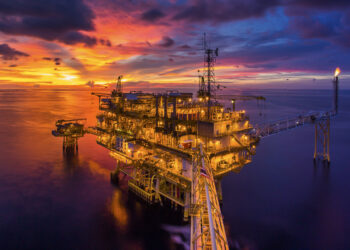 Russia makes massive oil discovery in the Arctic