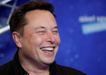 Twitter shares fall after Musk withdraws takeover bid