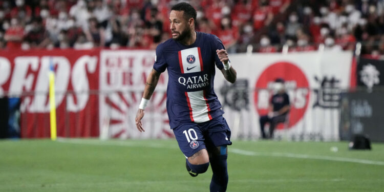 Neymar says he wants to stay at Paris Saint Germain