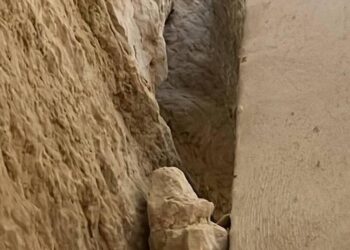 Again, more rocks fall from Al-Aqsa