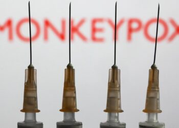 جدري القرود سيستمر في الانتشار.. ويجب تلقيح المثليين أولا