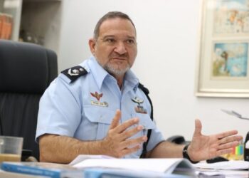 شبتاي: يمكن للشرطة الإسرائيلية إطلاق النار عندما تكون في خطر