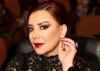 في أول مقابلة لها بعد وفاة والدتها.. شكران مرتجى تبكي بحرقة