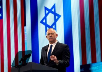 لحضور مؤتمر أمني يسافر غانتس إلى الولايات المتحدة