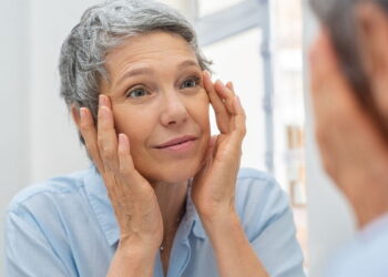 الشيخوخة لم تعد تُطِلّ عند سنّ السبعين