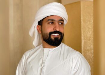 هاتف المشهور الإماراتي "عفريتو" يفضح إعجابه برهف القحطاني