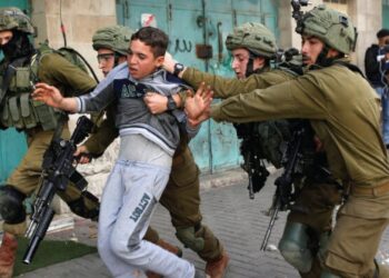 IOF Kidnaps 11 Palestinians in Ramallah