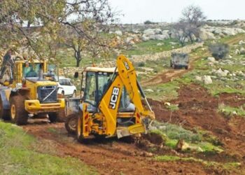 IOF bulldozes 6 Dunums of land west of Ramallah
