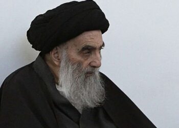 مكتب السيستاني يوضح حقيقة خبر وفاة السيد علي السيستاني