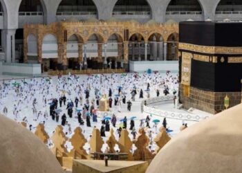 هل يجوز طواف الوداع قبل رمي الجمرات ؟