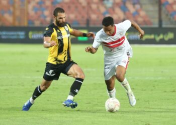 الزمالك يحلق في الصدارة والأهلي يستعيد نغمة الانتصارات برباعية