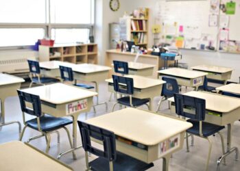 3 طرق سهلة تكافح تلوث الهواء في المدارس