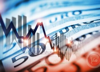 اليورو عند أدنى مستوى له منذ عقدين.