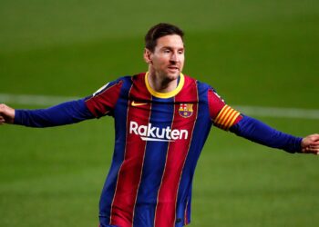 بعد نهاية عقده مع العملاق الباريسي.. هل يعود ميسي إلى برشلونة؟