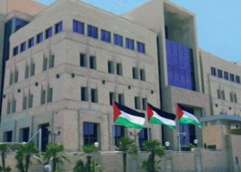 90 ألف عامل أتموا عملية فتح حسابات بالبنوك