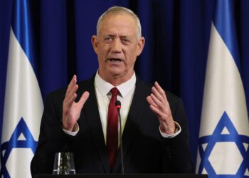 بني غانتس: الوضع في الضفة الغربية معقد