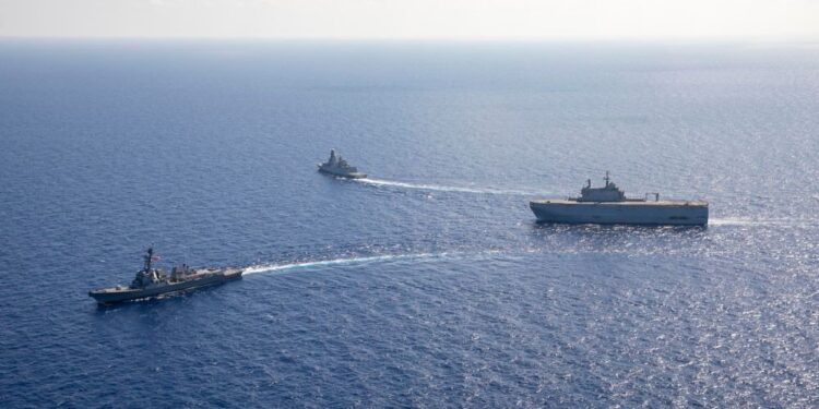 The Egyptian and US navies conduct joint exercises