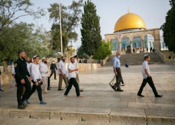 Israeli settlers storm Jerusalem’s Al-Aqsa Mosque