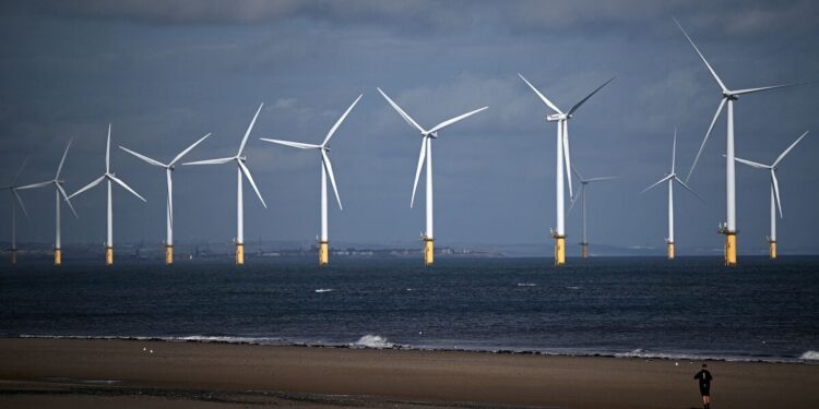 Dubai-based company to build an offshore wind farm in the UK