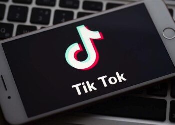 يشكل Tik Tok مخاطر لا نهاية لها على المراهقين .. احذروا ذلك