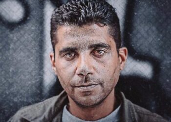 الأسير زكريا “الزبيدي” يدخل يومه الرابع في الإضراب عن الطعام