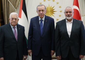 تعرف على تفاصيل لقاء الرئيس محمود عباس بقيادة حركة حماس