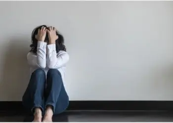 10 طرق مفيدة للتغلب على نوبات الهلع