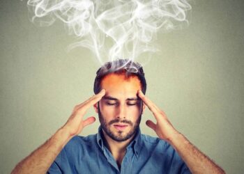 «ضباب الدماغ» يصيب 6 من كل 10 أشخاص في بريطانيا