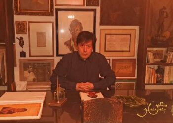 عائلة الشاعر معين بسيسو تطالب الرئيس عباس بالغاء المرسوم الرئاسي رقم ٨