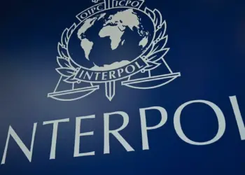 الإنتربول تعتقل 14 مجرمًا إلكترونيًا سرقوا 40 مليون دولار