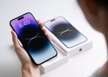 آبل تعتزم زيادة سرعة الشحن في هواتف آيفون 15